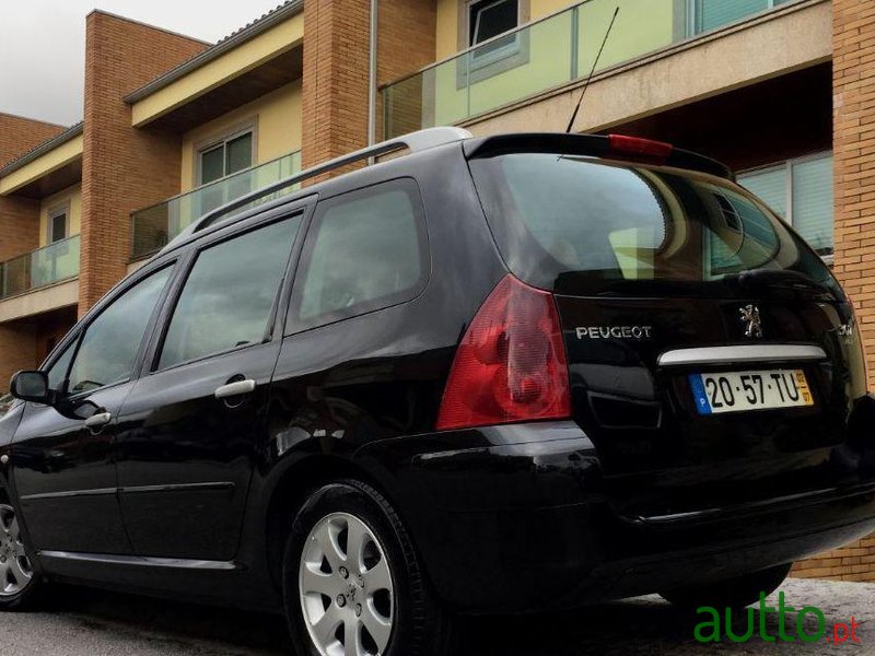 2002' Peugeot 307 Sw photo #3