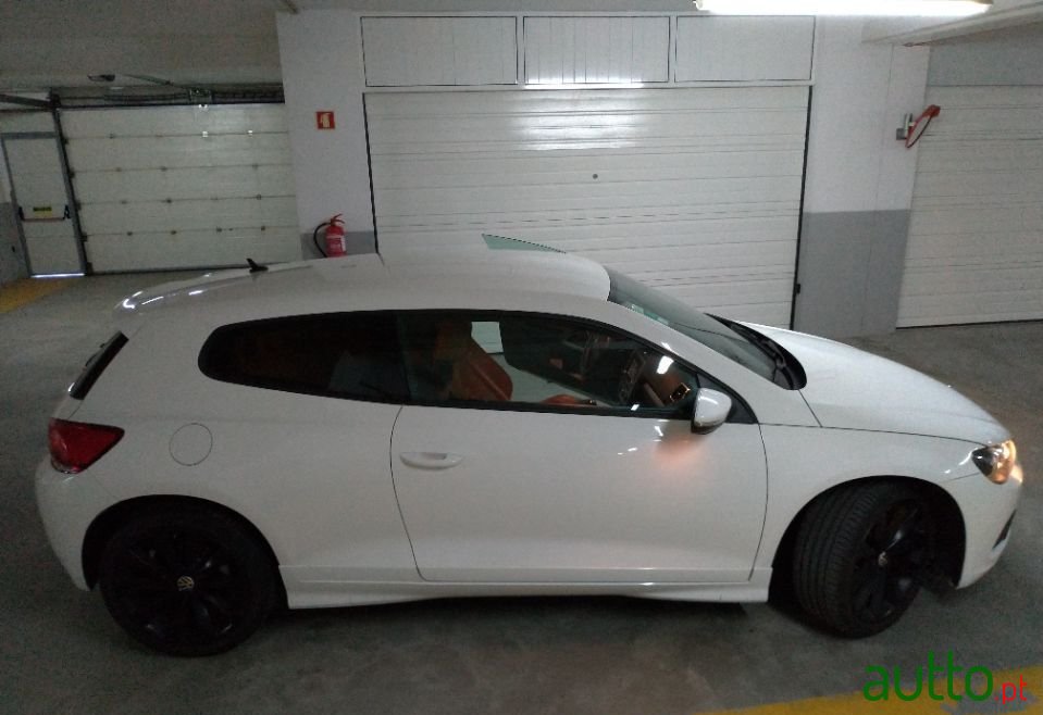 2009' Volkswagen Scirocco photo #5