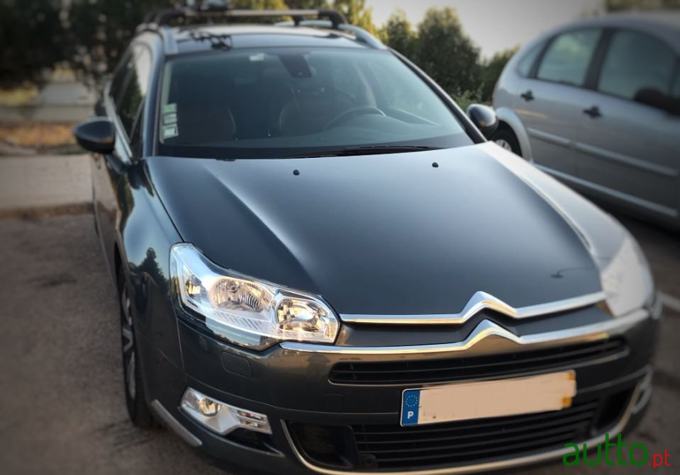 2017' Citroen C5 Tourer photo #2