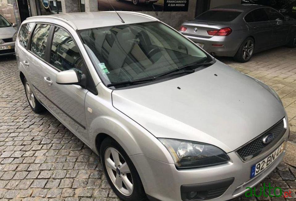 2006' Ford Focus Sw photo #1