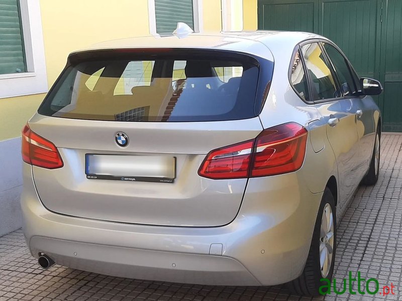 2016' BMW 216 D Active Tourer photo #2