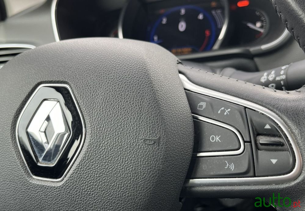 2019' Renault Megane photo #6