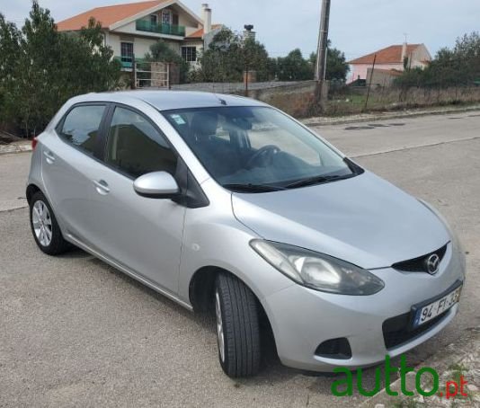 2008' Mazda 2 photo #2