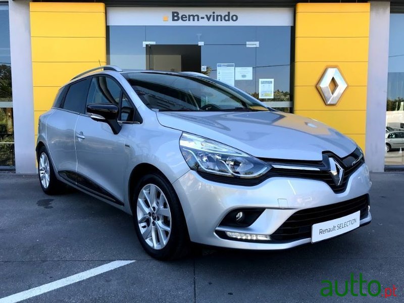 2019' Renault Clio Sport Tourer photo #1