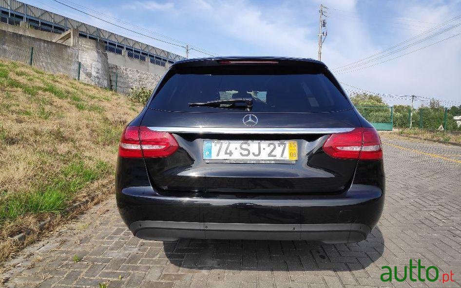 2015' Mercedes-Benz C-200 photo #4