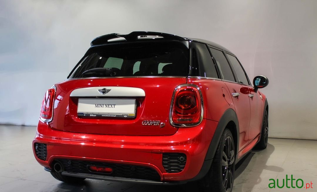 2015' MINI Cooper photo #6