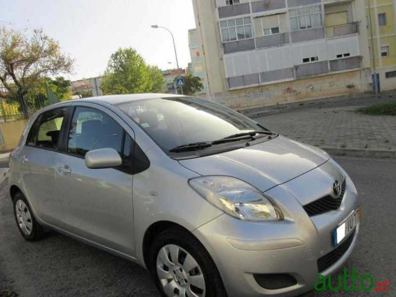 2010' Toyota Yaris 1.0 Vvt-I Sol+Ac photo #1