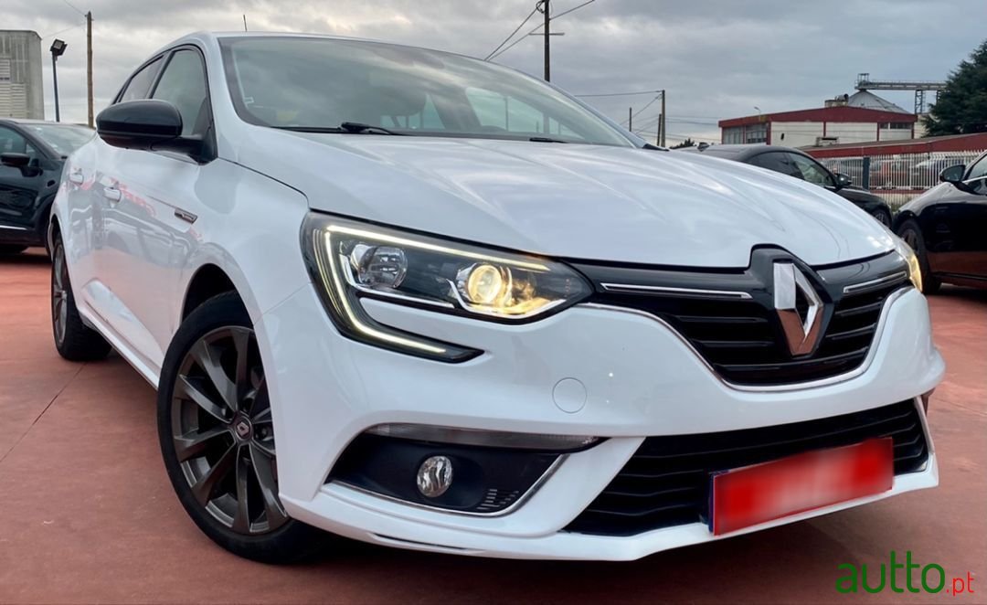 2017' Renault Megane photo #1