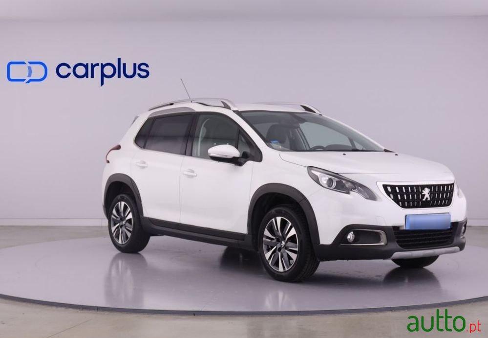 2018' Peugeot 2008 1.2 Puretech Allure photo #2