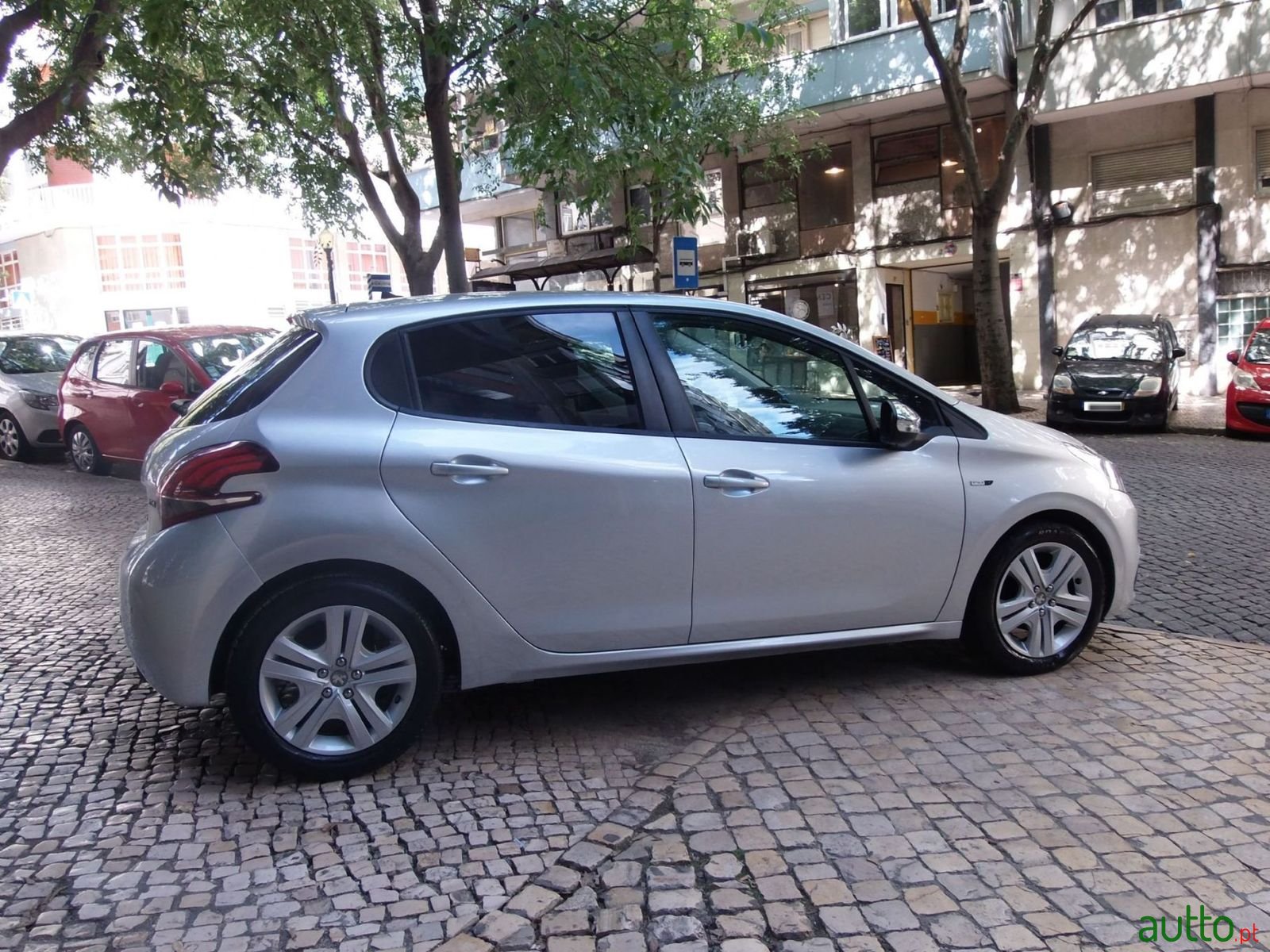 2016' Peugeot 208 photo #5