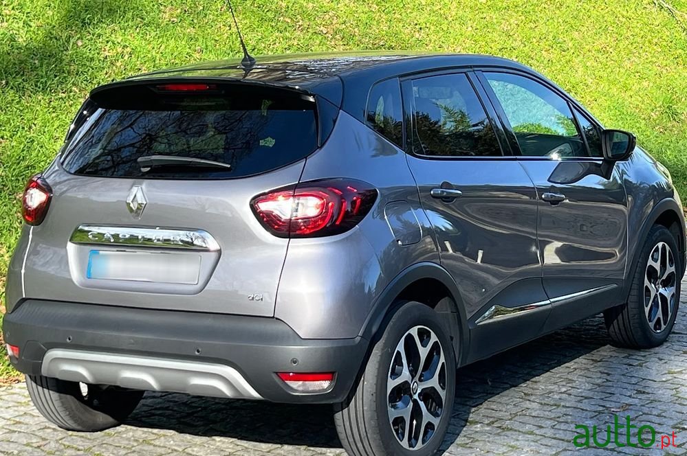 2017' Renault Captur photo #2