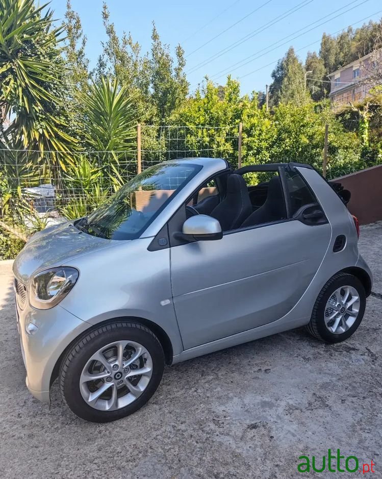 2020' Smart Fortwo Eq Passion photo #1