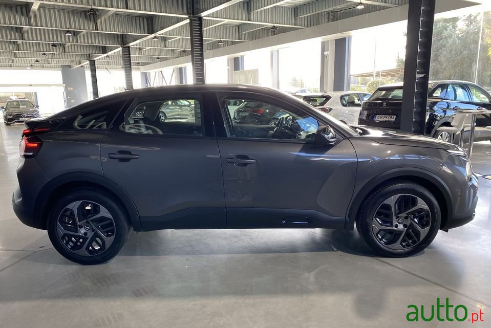 2022' Citroen C4 photo #5