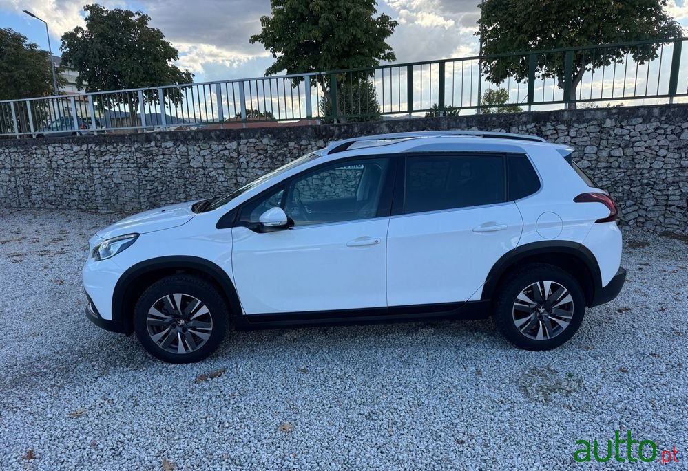 2016' Peugeot 2008 photo #5