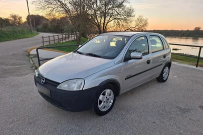 2002' Opel Corsa 1.2 16V Confort