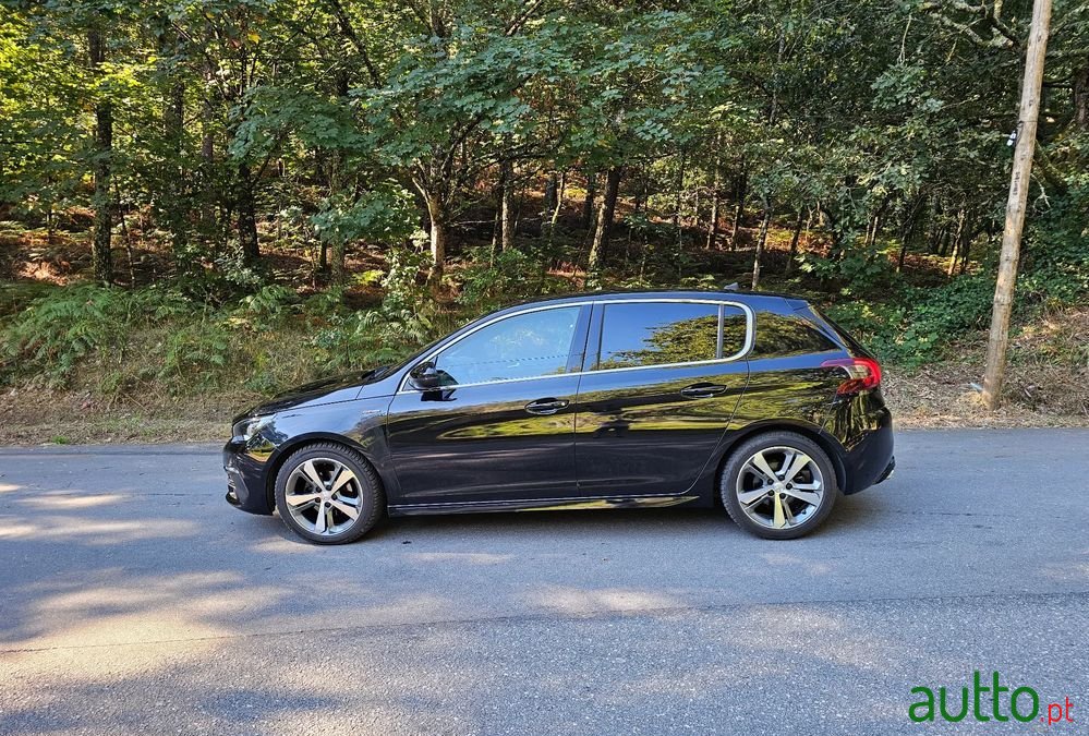 2021' Peugeot 308 1.5 Bluehdi Gt Line photo #6