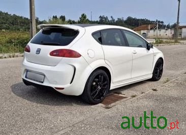 2008' SEAT Leon photo #1