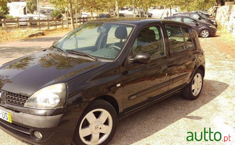 2003' Renault Clio photo #3