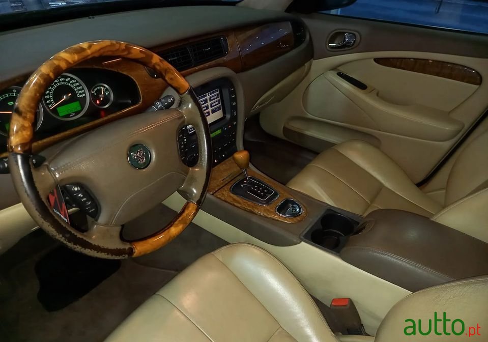 2006' Jaguar S-Type photo #6