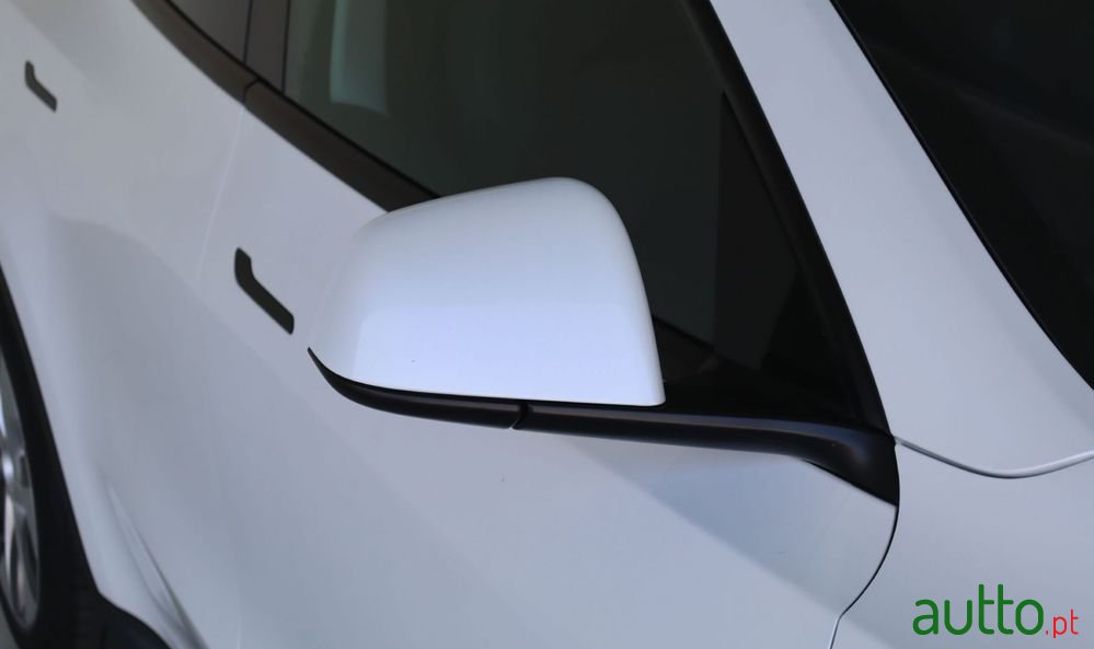 2022' Tesla Model Y photo #5