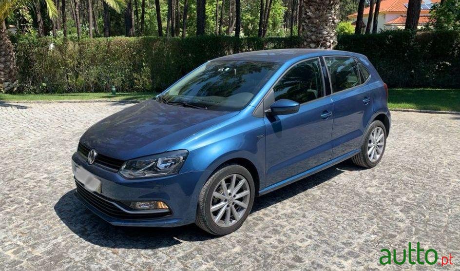 2016' Volkswagen Polo photo #3