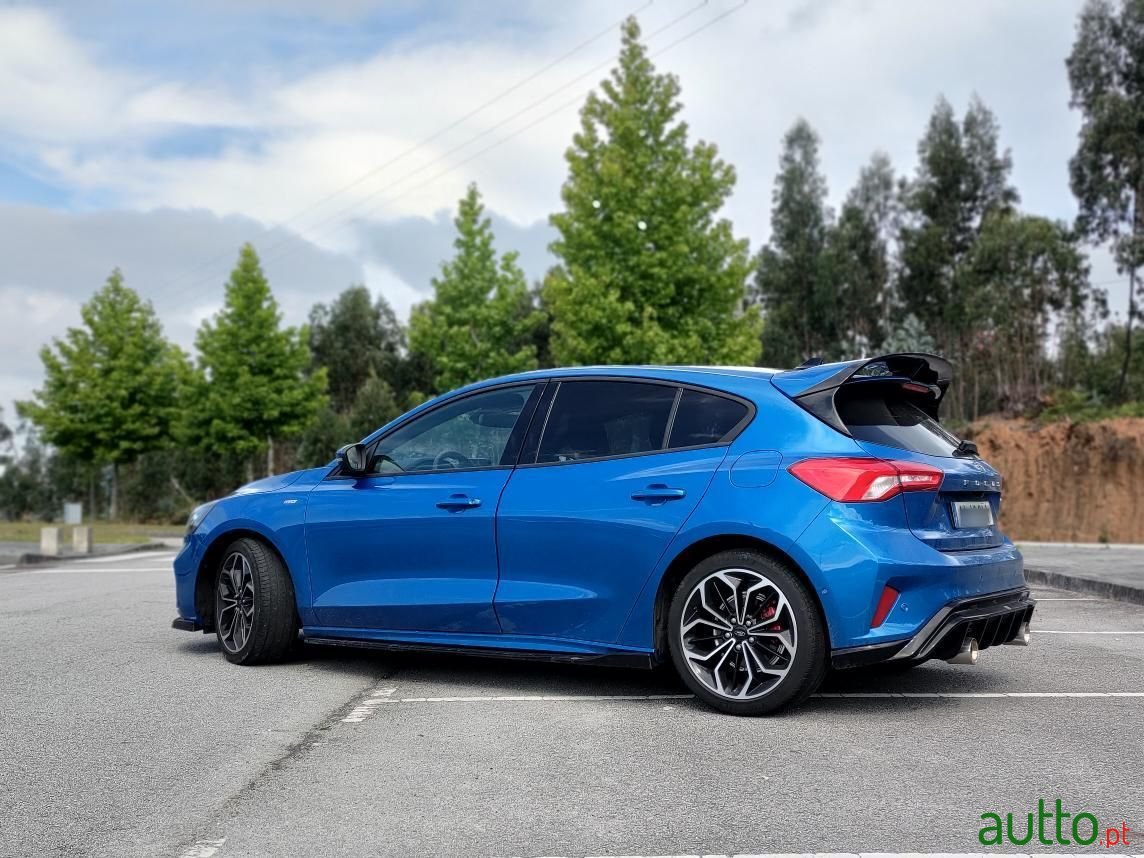 2021' Ford Focus photo #2