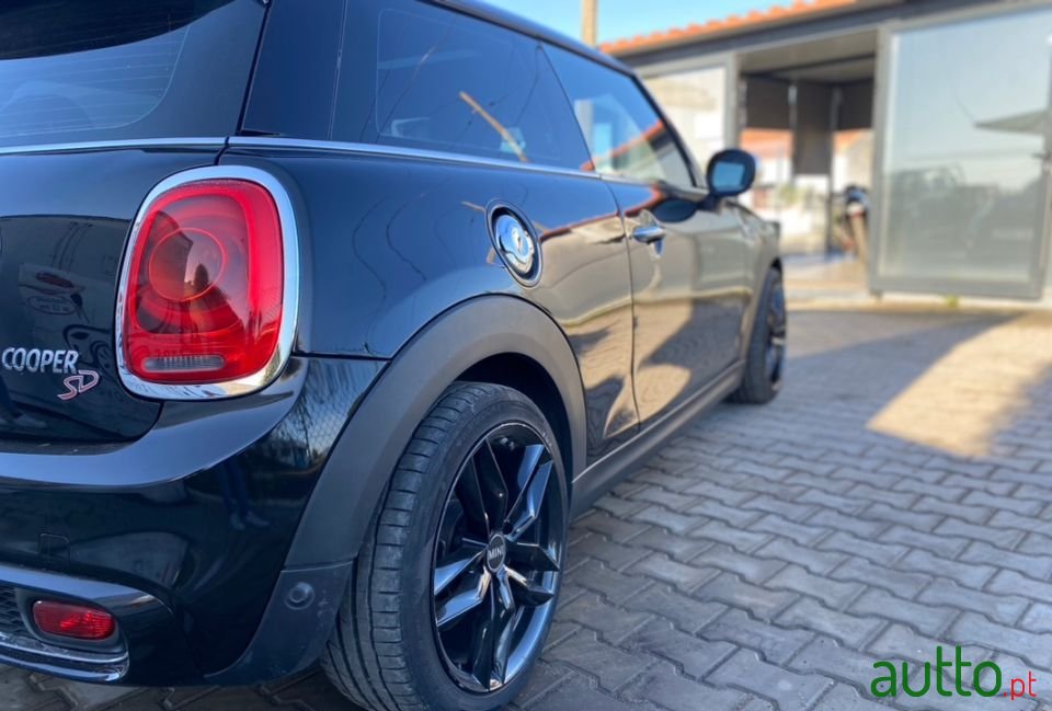 2016' MINI Cooper photo #5