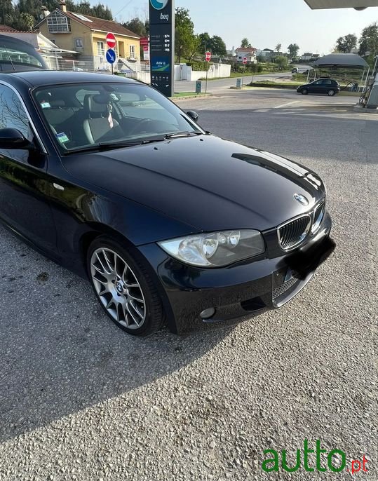 2008' BMW 120 photo #6