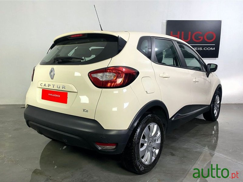 2014' Renault Captur photo #3