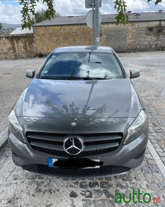 2014' Mercedes-Benz 180 photo #2