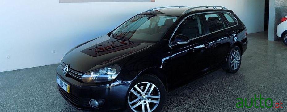 2010' Volkswagen Golf Variant photo #1