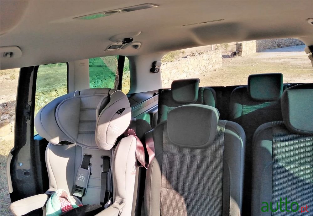 2015' Volkswagen Sharan photo #4