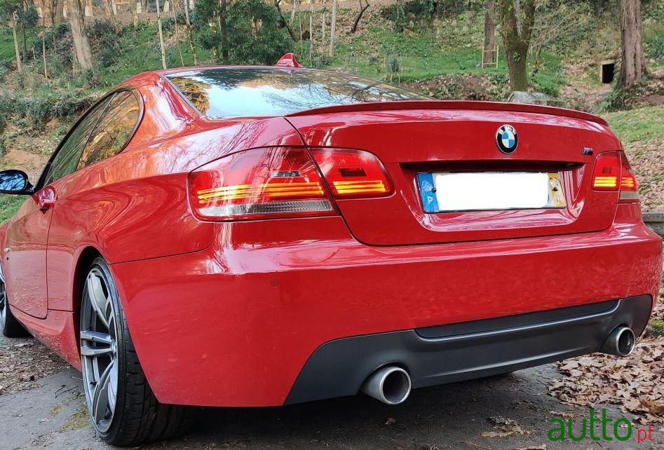 2008' BMW 320 D photo #4