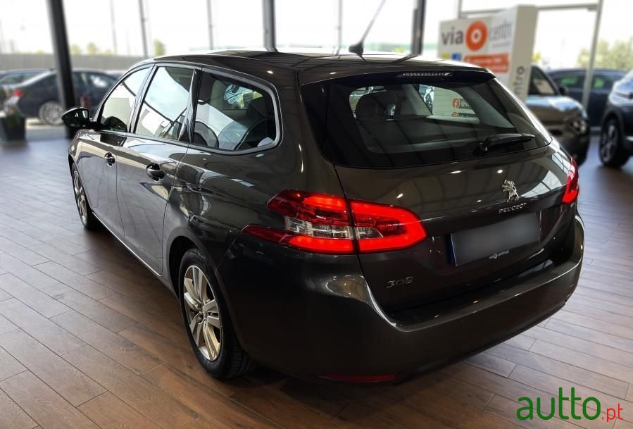 2018' Peugeot 308 Sw photo #4