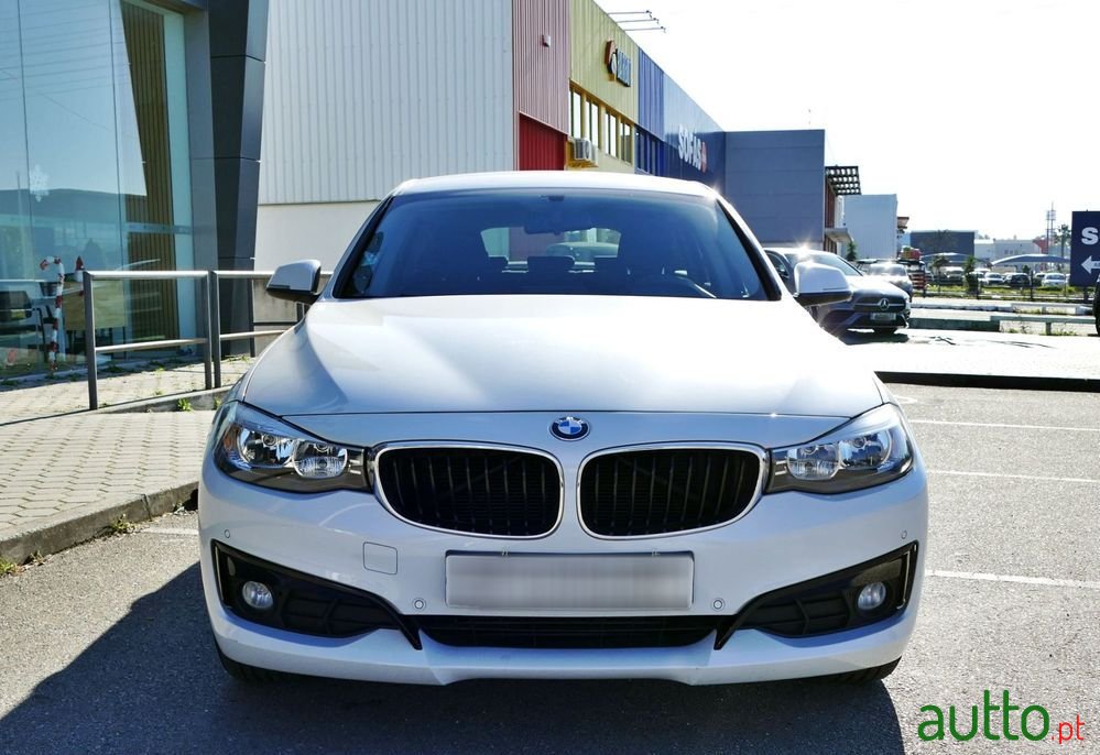 2014' BMW Série 3 D Line Sport photo #3