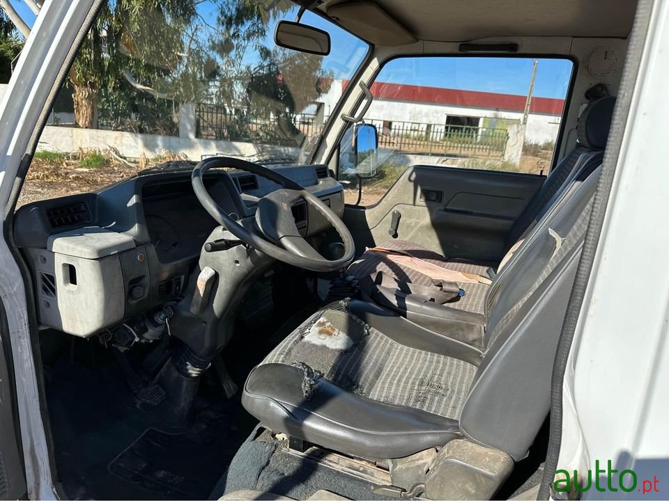 1993' Mitsubishi photo #4