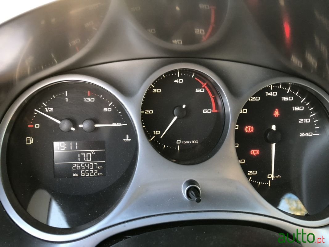 2009' SEAT Leon photo #5