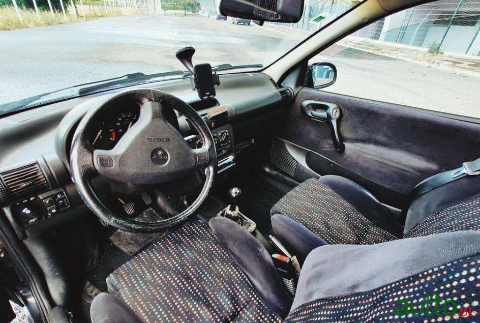 1998' Opel Corsa 1.5 Td Sport photo #4