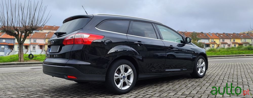 2012' Ford Focus Sw photo #5