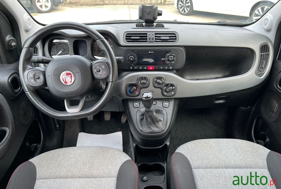 2018' Fiat Panda photo #6