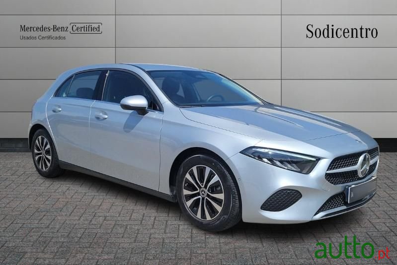 2024' Mercedes-Benz Classe A Standard photo #3