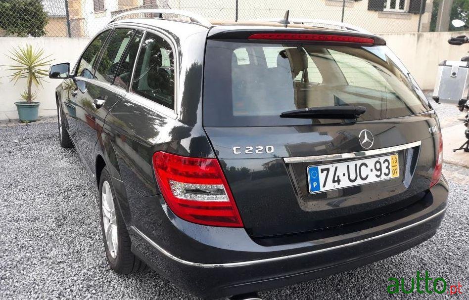 2013' Mercedes-Benz C-220 photo #1