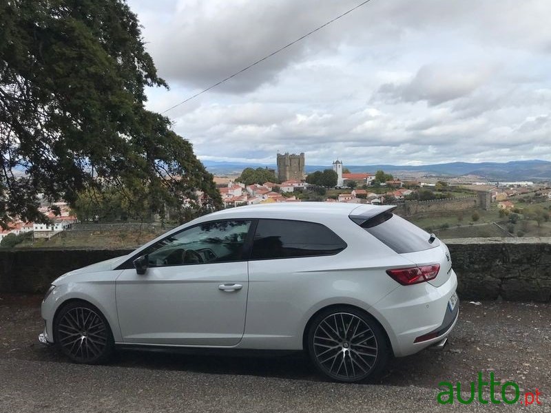 2016' SEAT Leon photo #5
