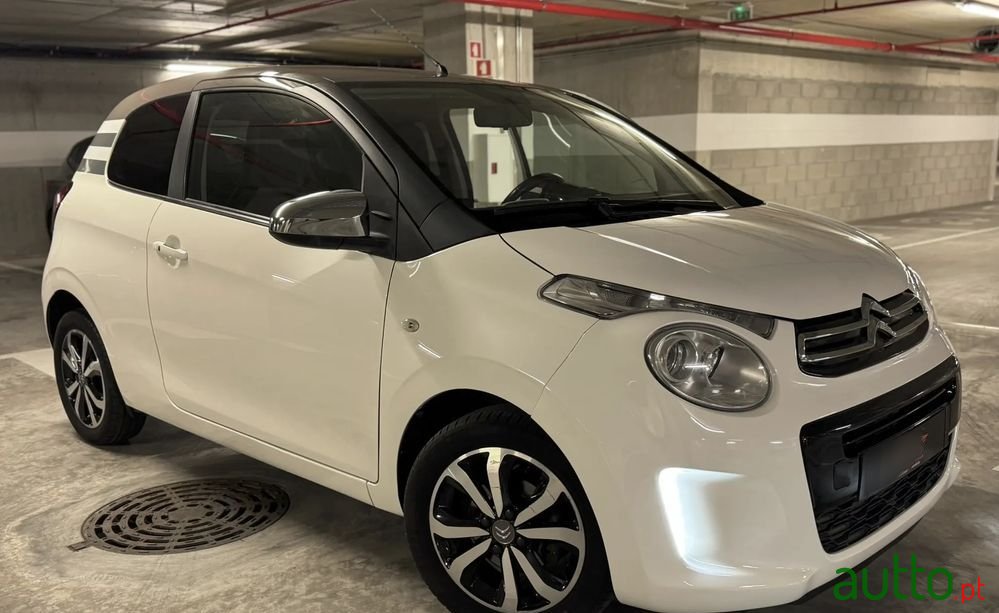 2014' Citroen C1 1.2 Vti Shine photo #2