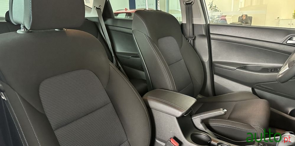 2018' Hyundai Tucson 1.7 Crdi Executive Dct photo #4