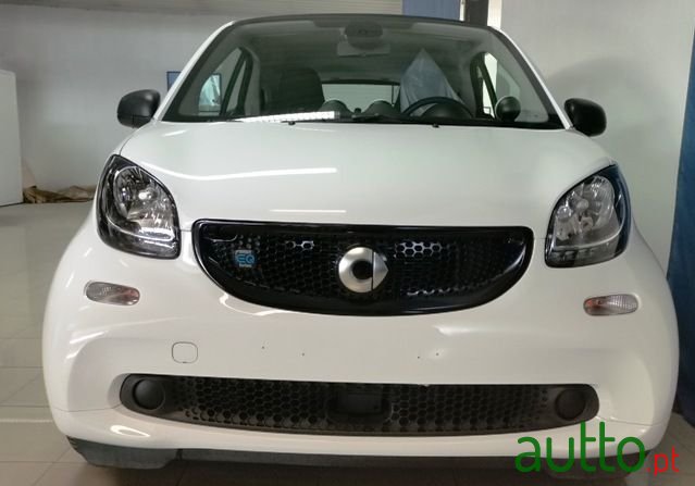2019' Smart Fortwo Eq Pulse photo #5