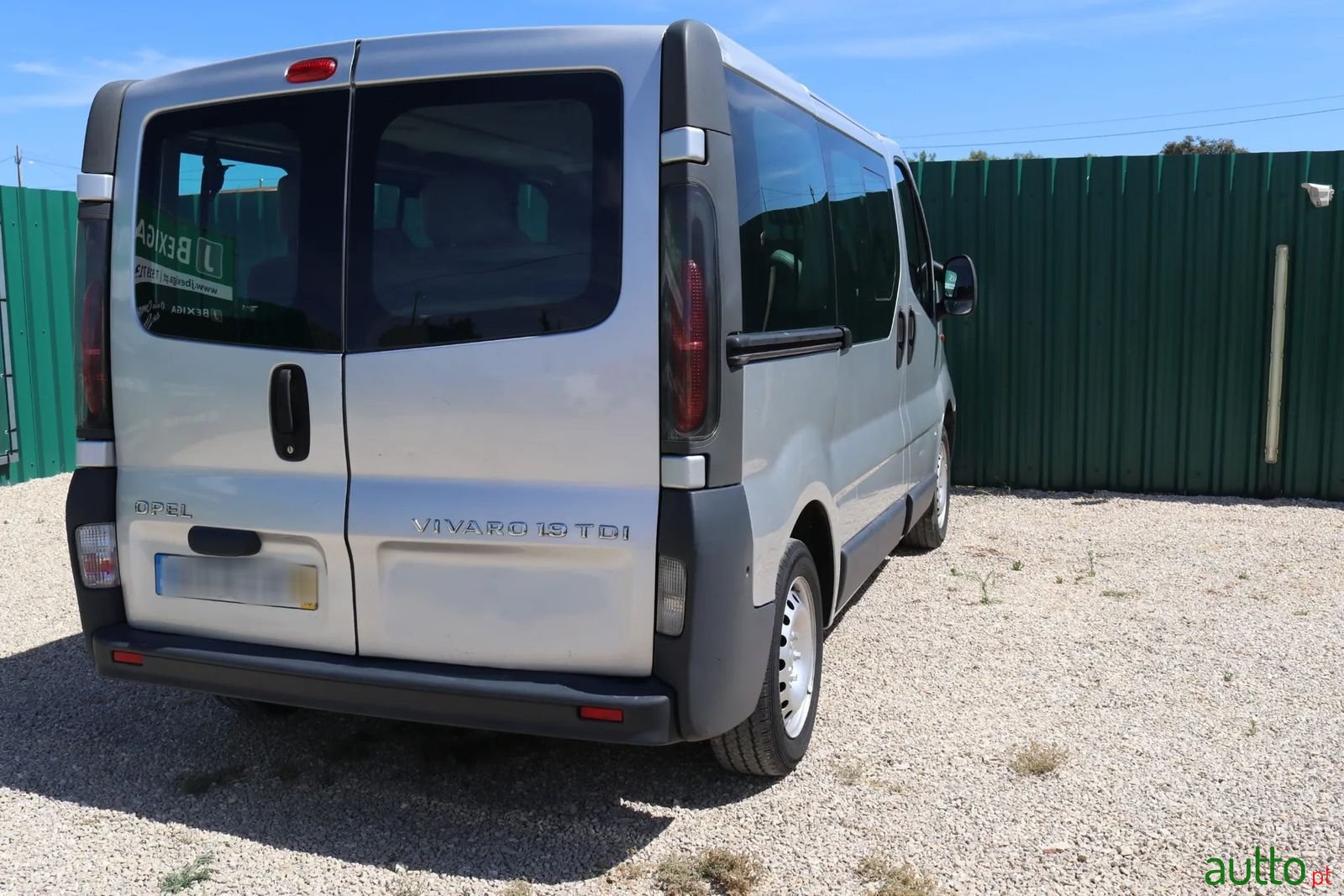 2003' Opel Vivaro photo #6