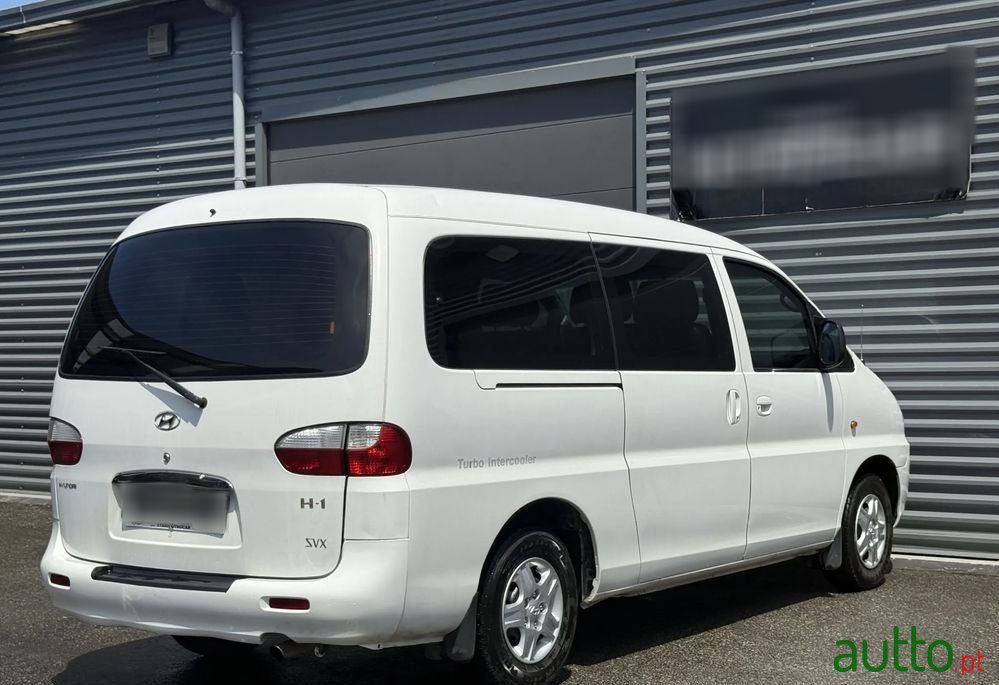 2001' Hyundai H-1 photo #5