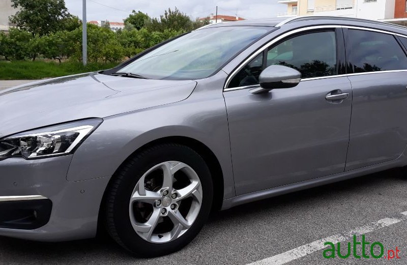 2016' Peugeot 508 Sw photo #2