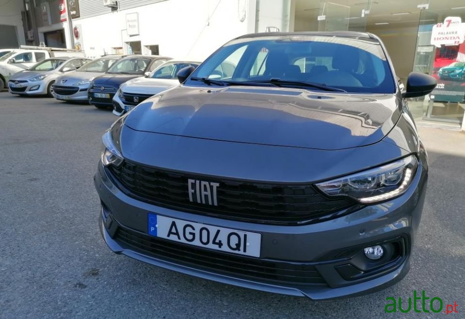 2021' Fiat Tipo Station Wagon photo #1